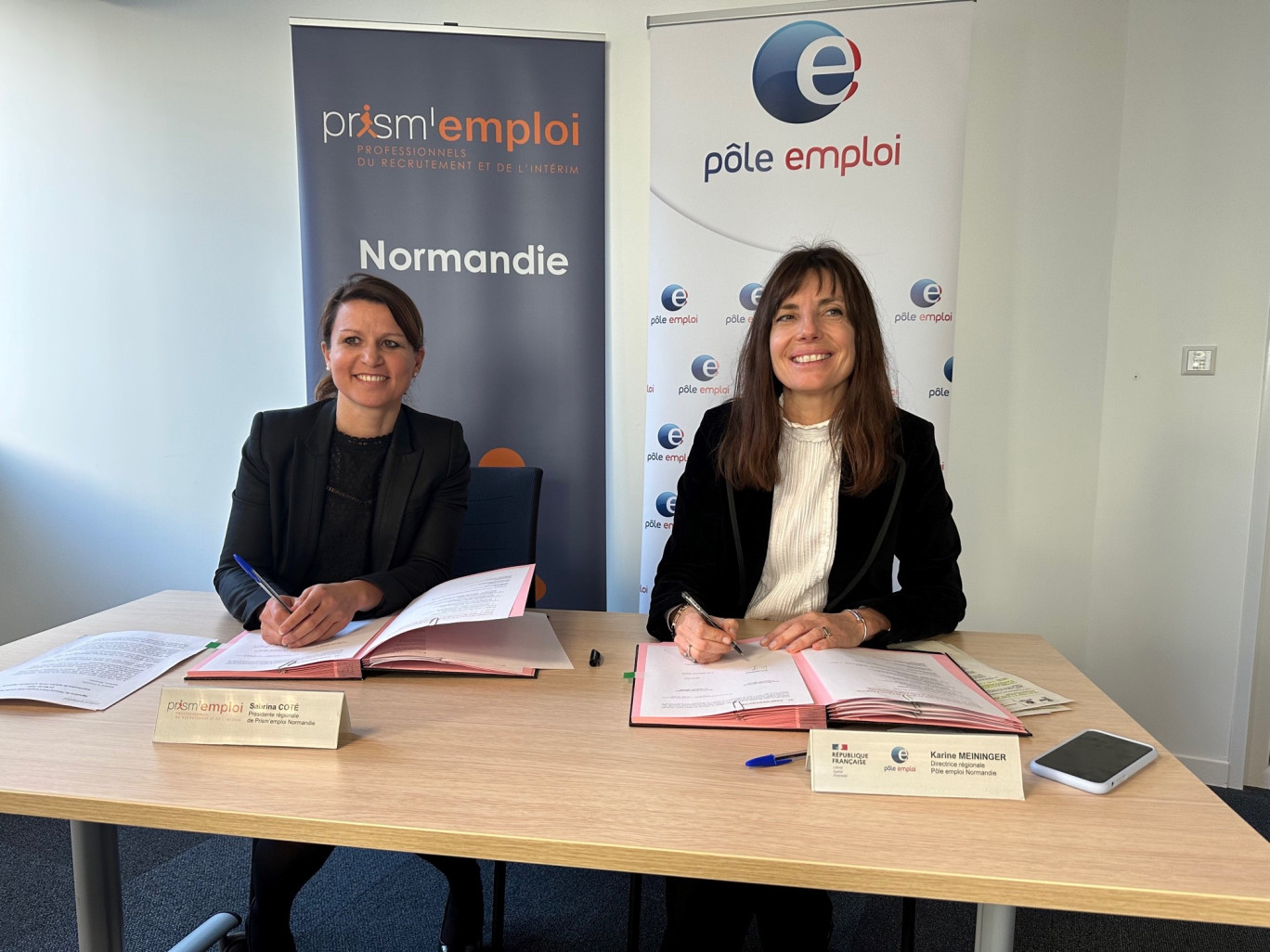 Sabrina Coté, Présidente régionale de Prism’emploi Normandie et Karine Meininger, directrice régionale Pôle emploi Normandie. (Photo DR)